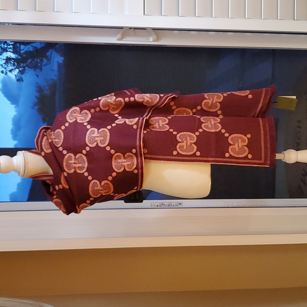 Gucci Scarf/Shawl